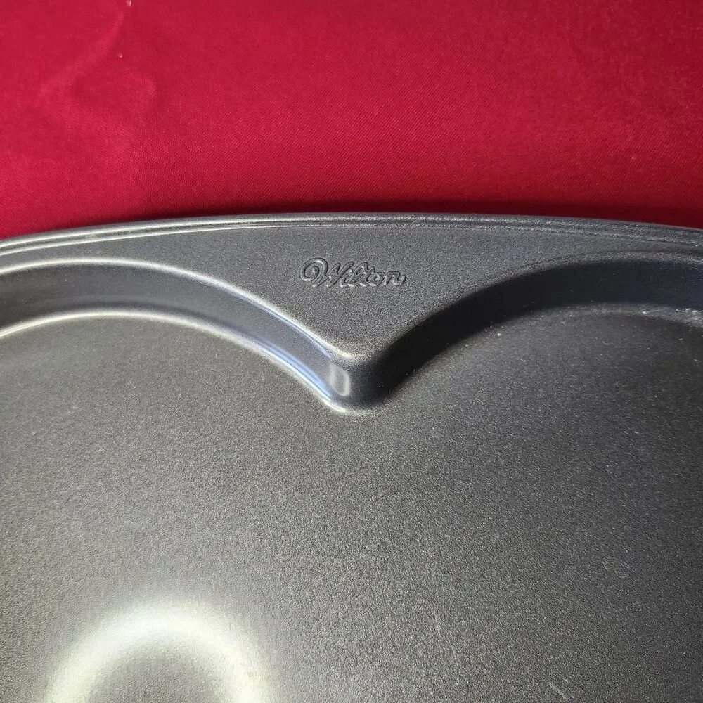Vtg Wilton Heart Cake Pan & Mini Egg Pancake Pan Skillet Lot Nonstick Cooking